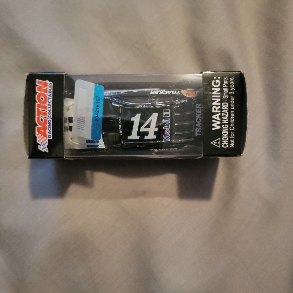 Tony Stewart Mobil 1 1/64 Diecast